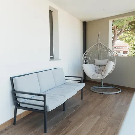 Alcova Apartment