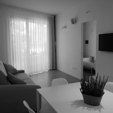 Apartment Alcova