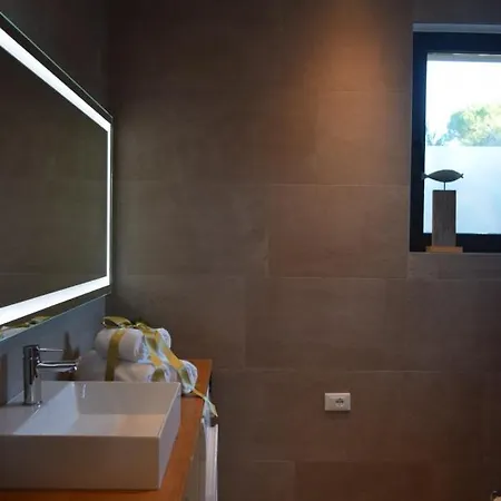 Alcova Apartment