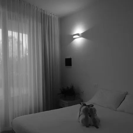 Apartment Alcova