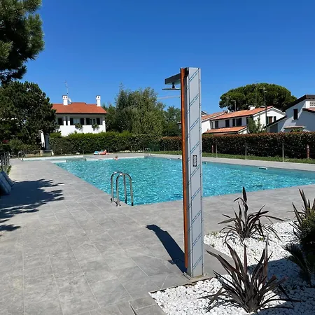 Alcova Apartment