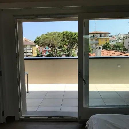 Alcova Apartment