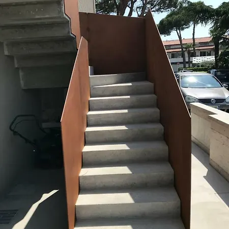 Alcova Apartment