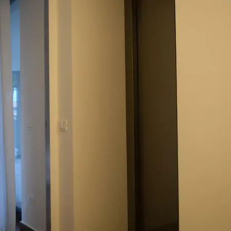 Alcova شقة *