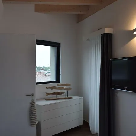 Apartment Alcova *